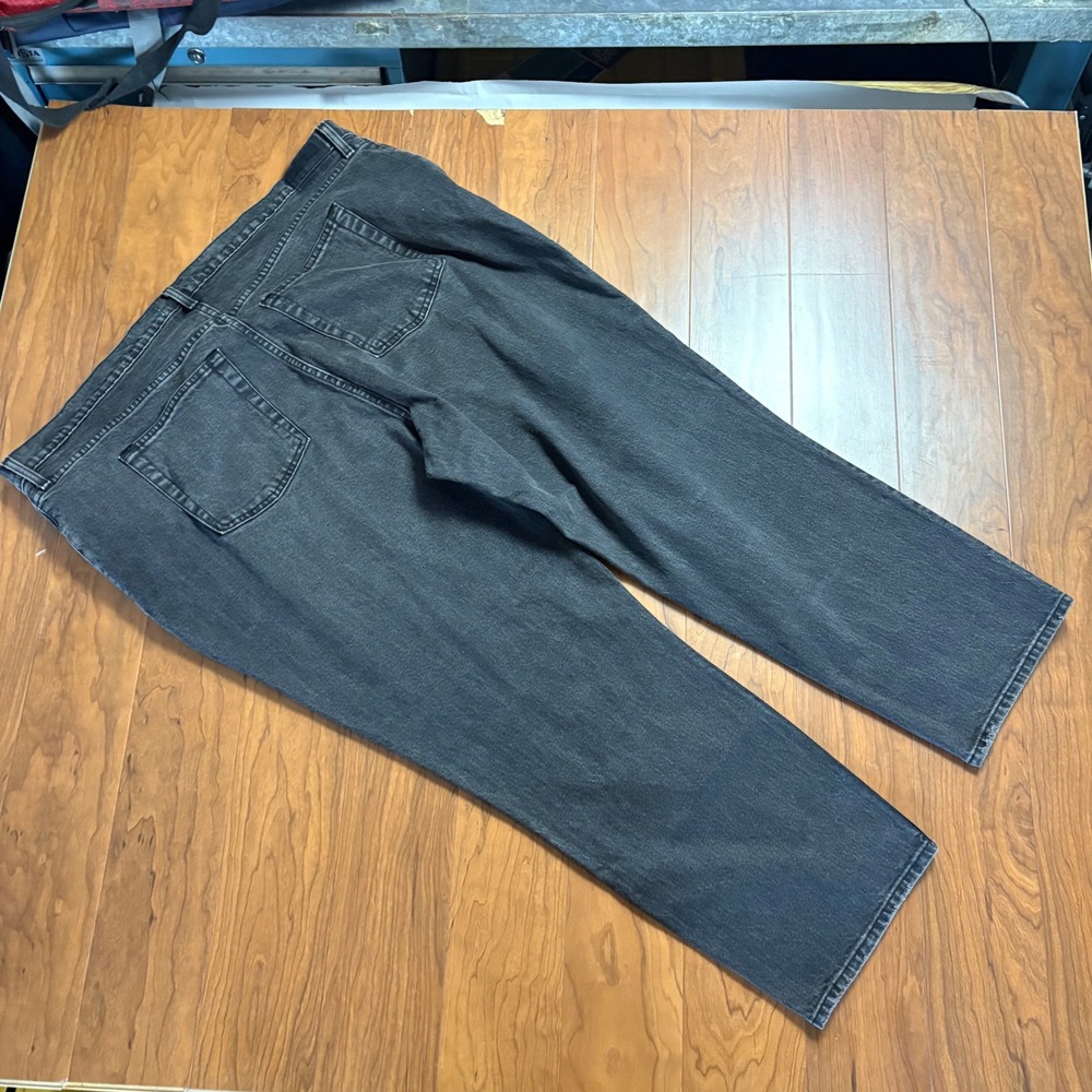 Abercrombie & Fitch Curve Love The 90s Straight Ultra High Rise Jeans Black 24S